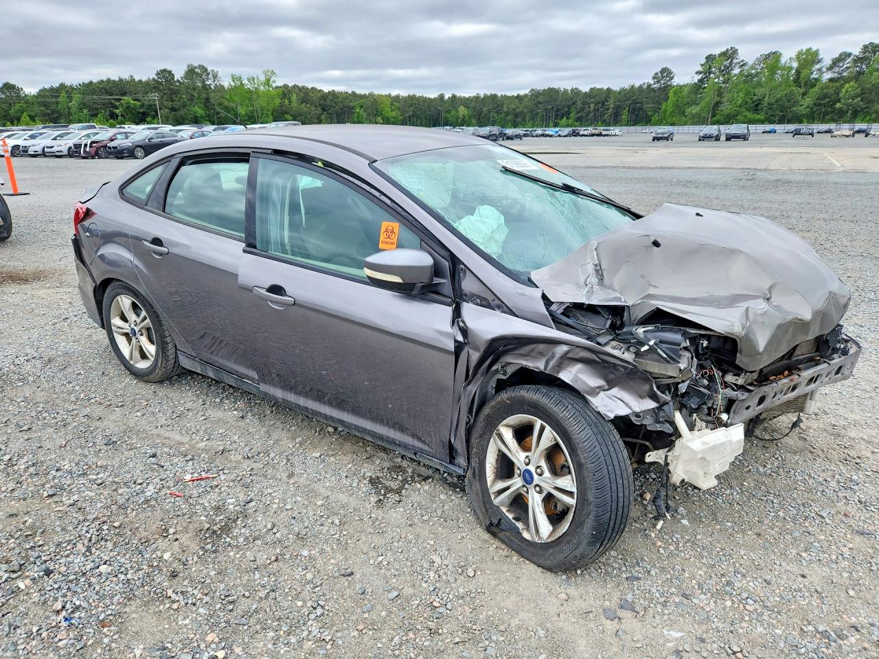 2014 FORD FOCUS SE photo 7