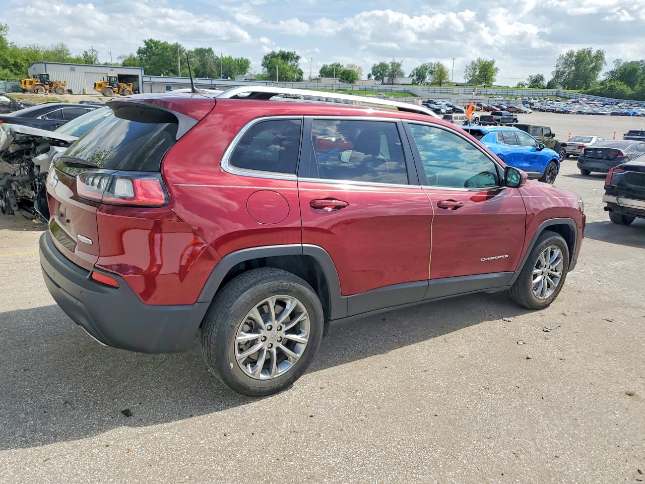 2021 JEEP CHEROKEE LATITUDE LUX photo 3