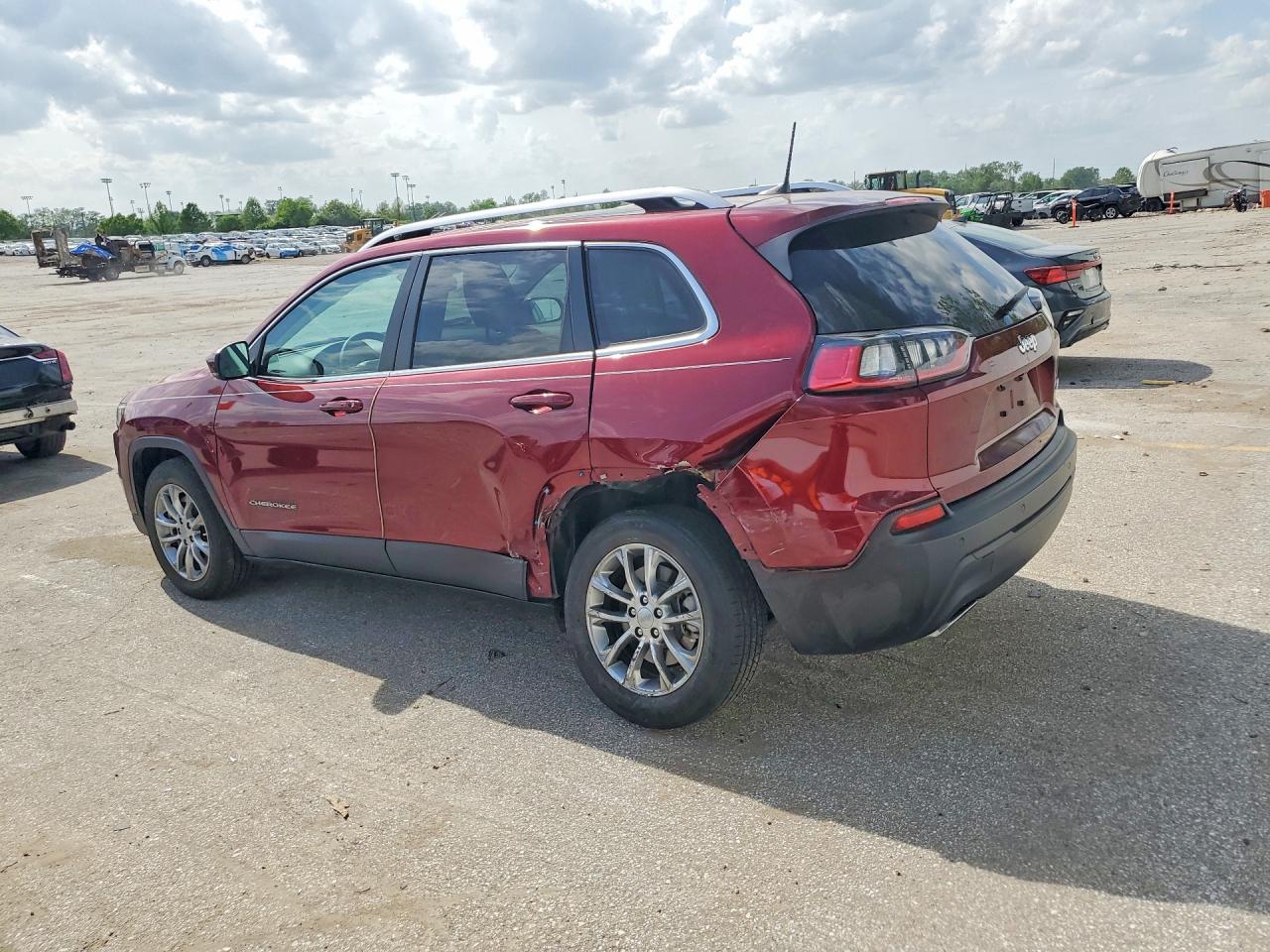 2021 JEEP CHEROKEE LATITUDE LUX photo 2