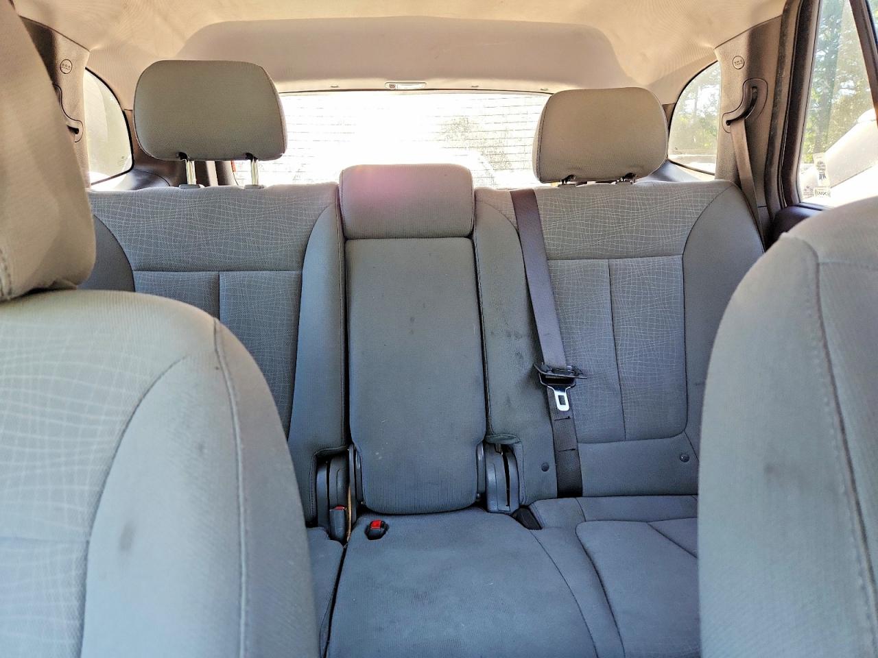 2011 HYUNDAI SANTA FE GLS photo 10