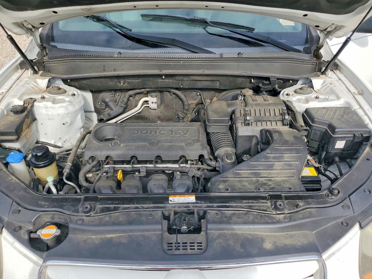 2011 HYUNDAI SANTA FE GLS photo 12