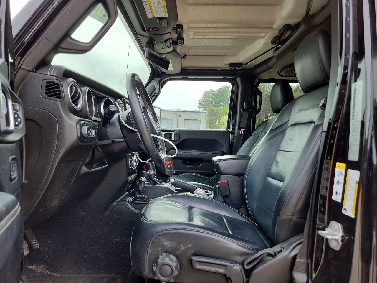 2018 JEEP WRANGLER UNLIMITED SAHARA photo 13