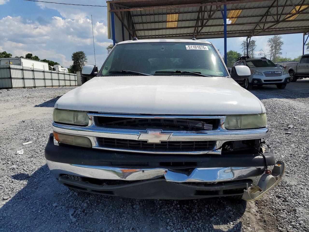 2004 CHEVROLET SUBURBAN C1500 photo 9