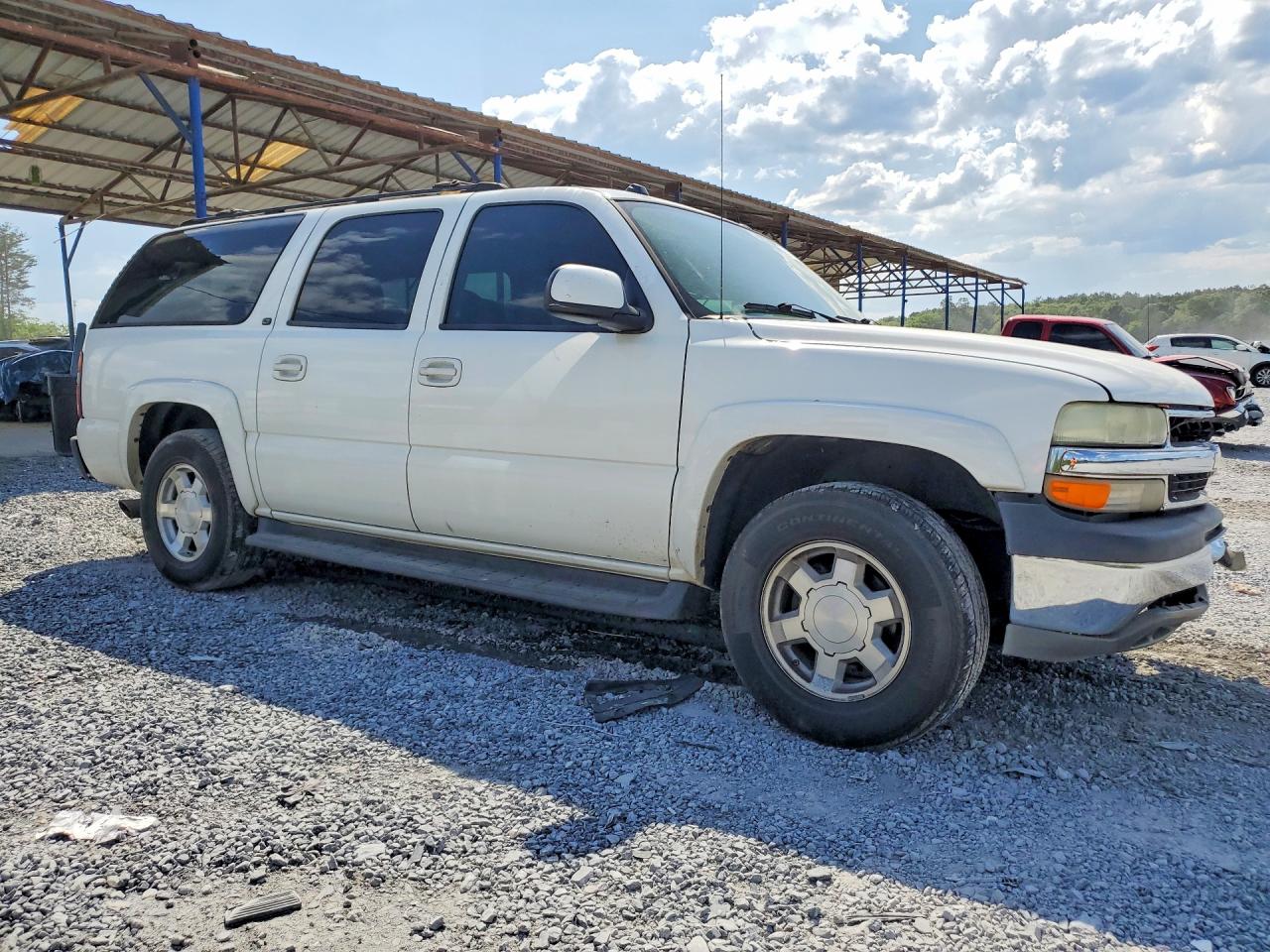 2004 CHEVROLET SUBURBAN C1500 photo 7