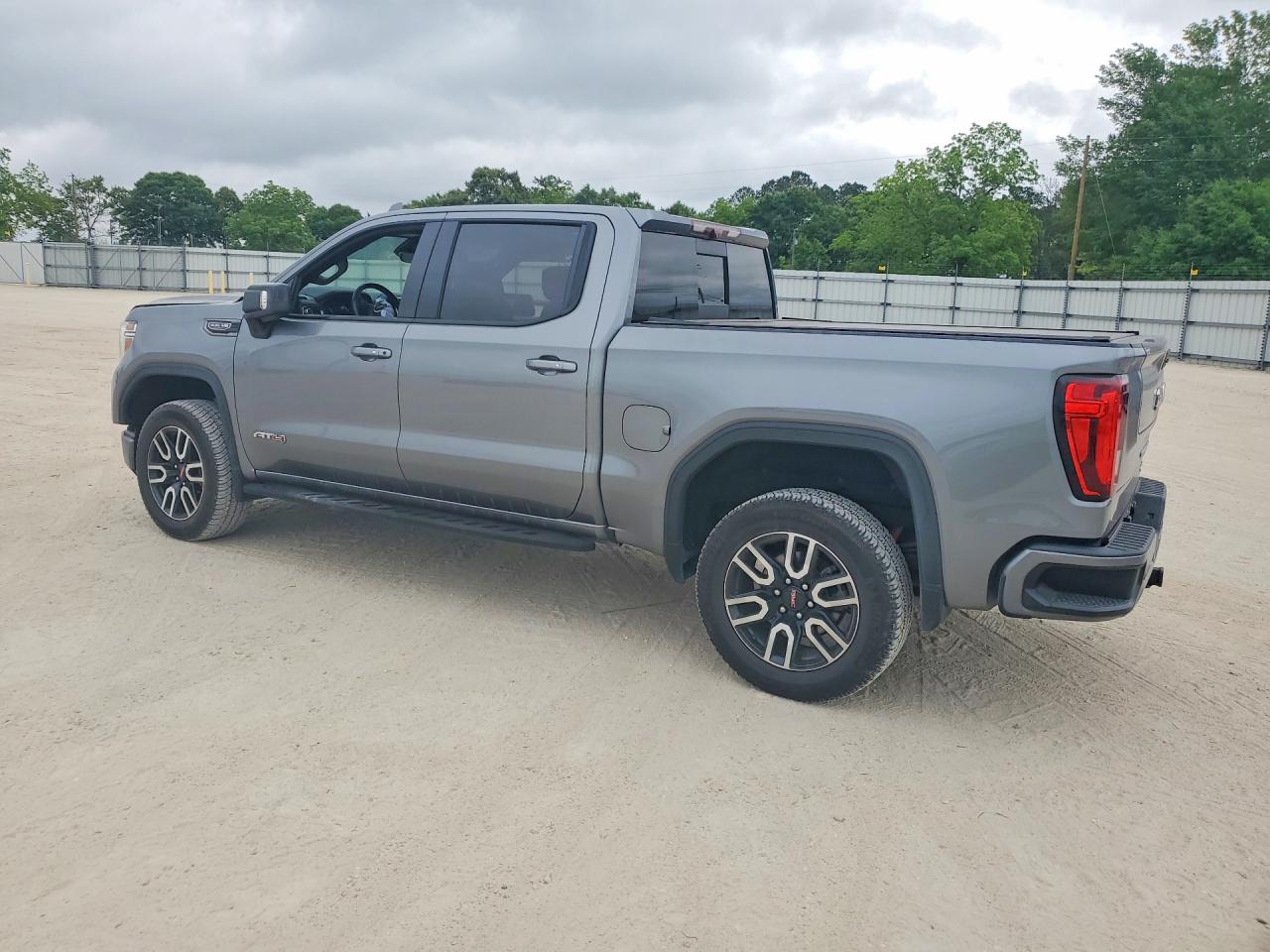 2021 GMC SIERRA K1500 AT4 photo 4