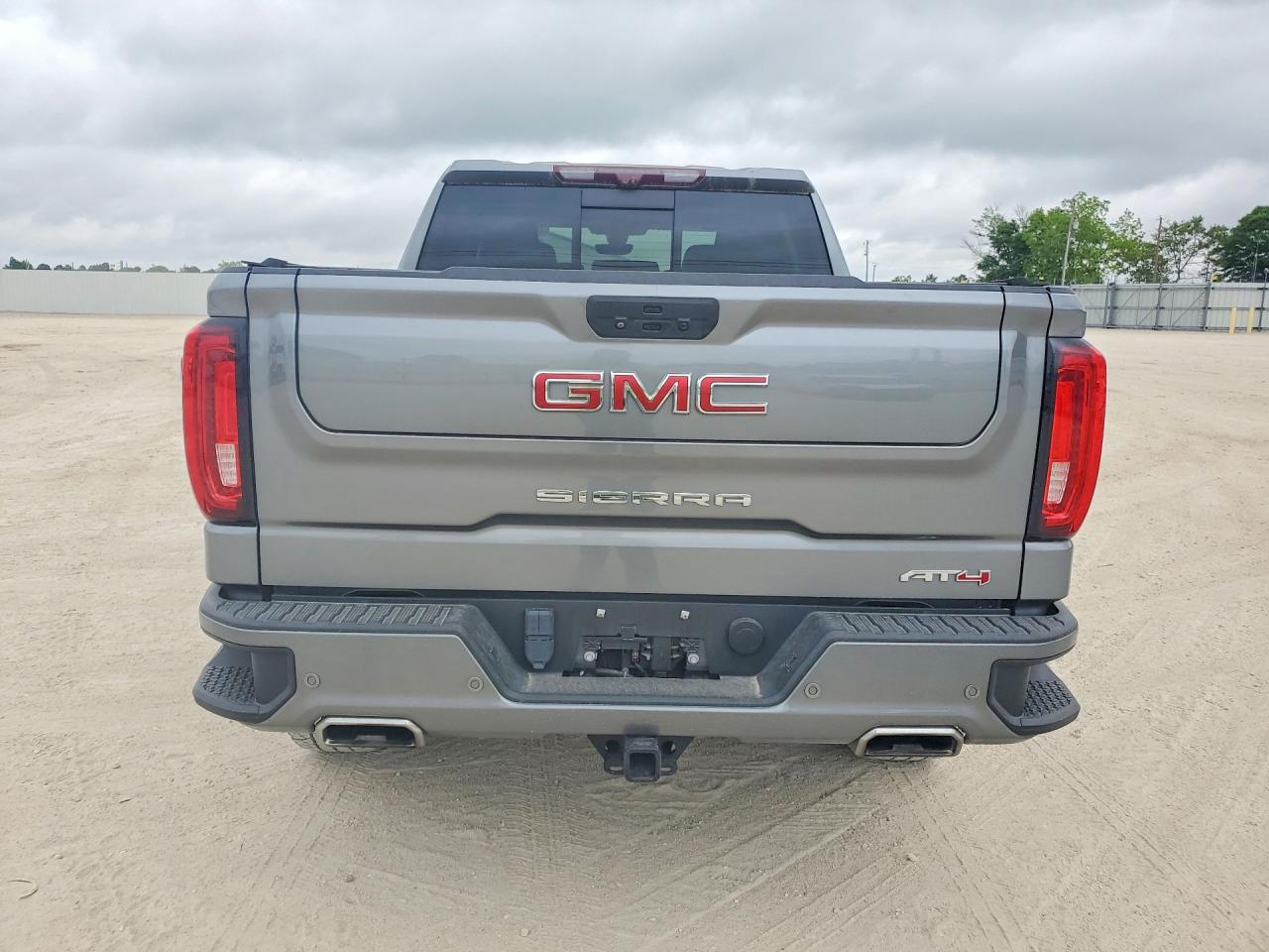 2021 GMC SIERRA K1500 AT4 photo 16