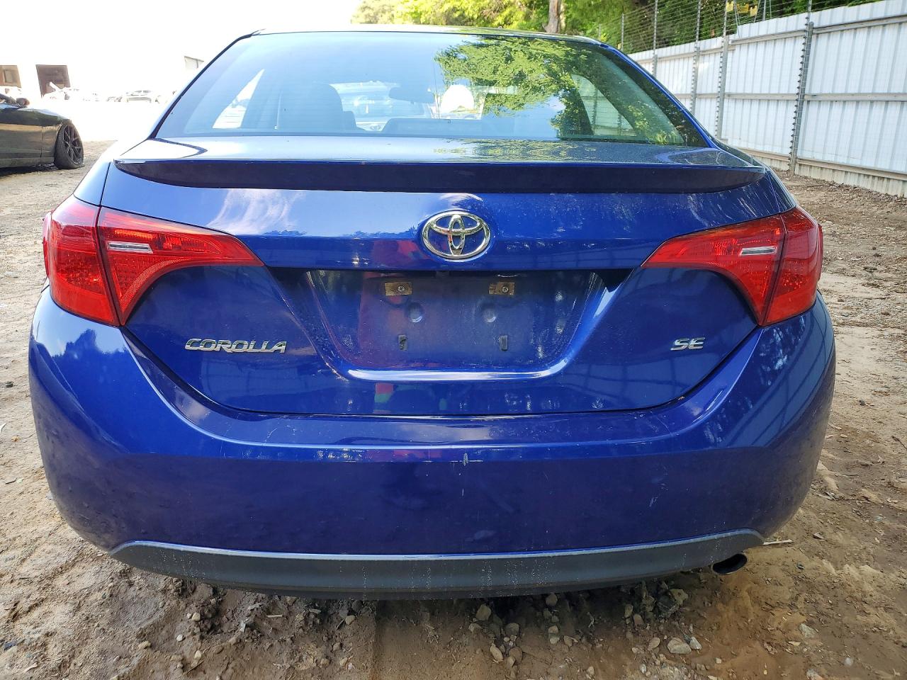 2018 TOYOTA COROLLA SE photo 6