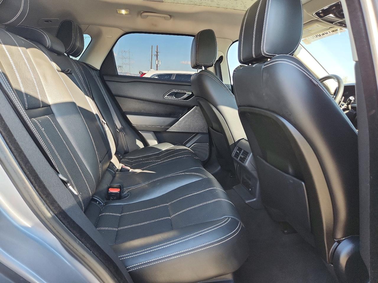 2020 LAND ROVER RANGE ROVER VELAR S photo 31