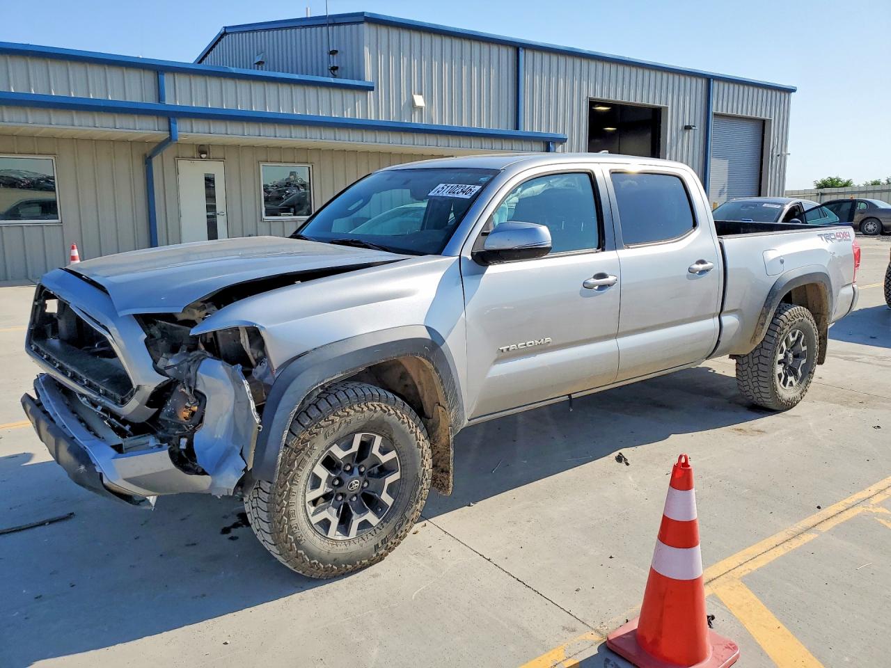 2017 TOYOTA TACOMA