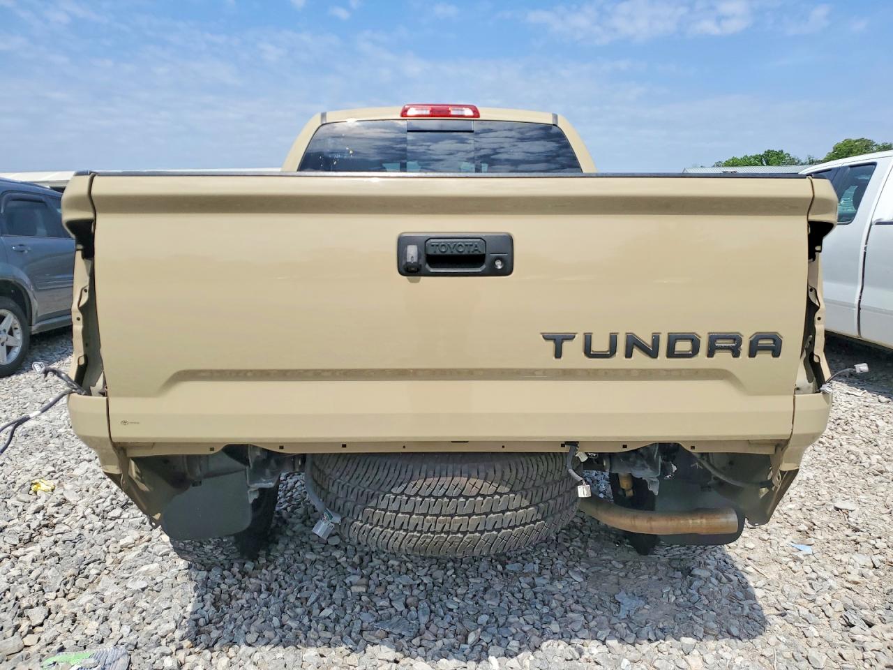 2018 TOYOTA TUNDRA DOUBLE CAB LIMITED photo 11