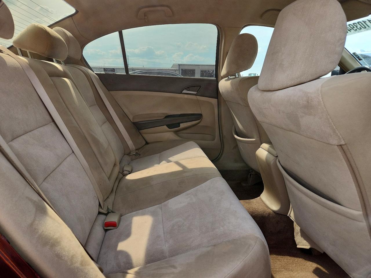 2009 HONDA ACCORD LX photo 19