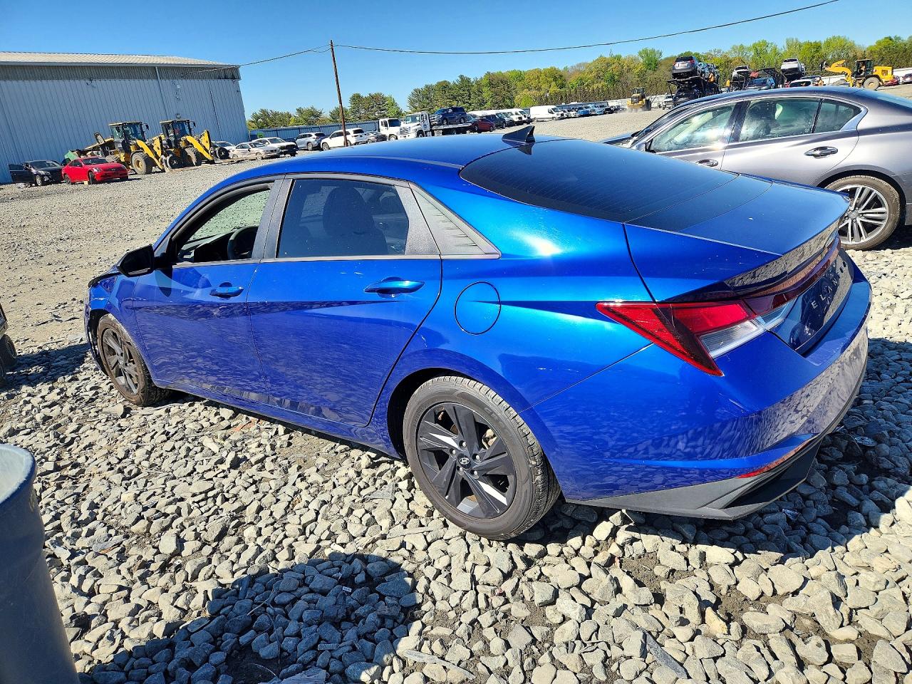 2023 HYUNDAI ELANTRA SEL photo 3