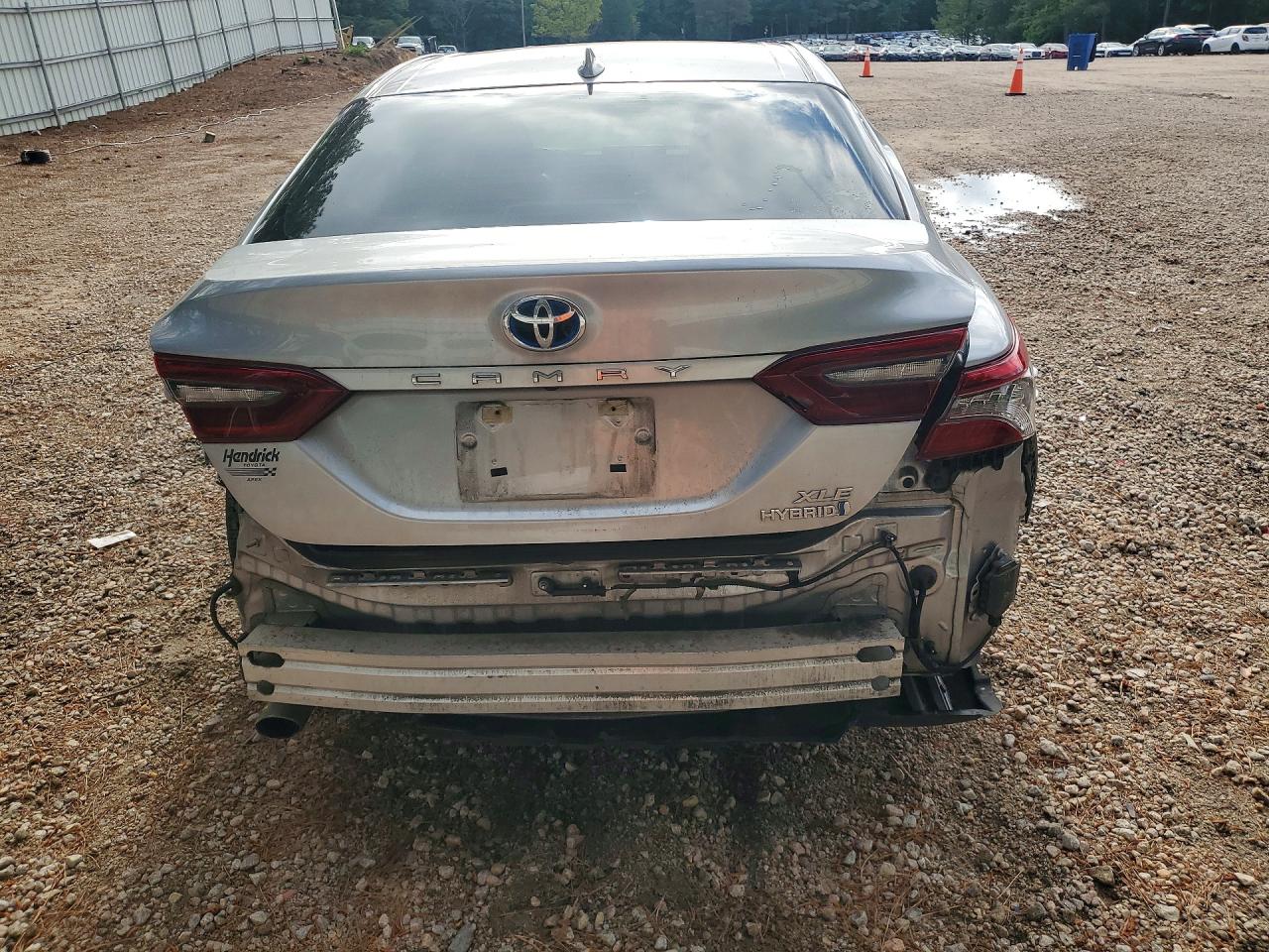 2022 TOYOTA CAMRY XLE photo 16