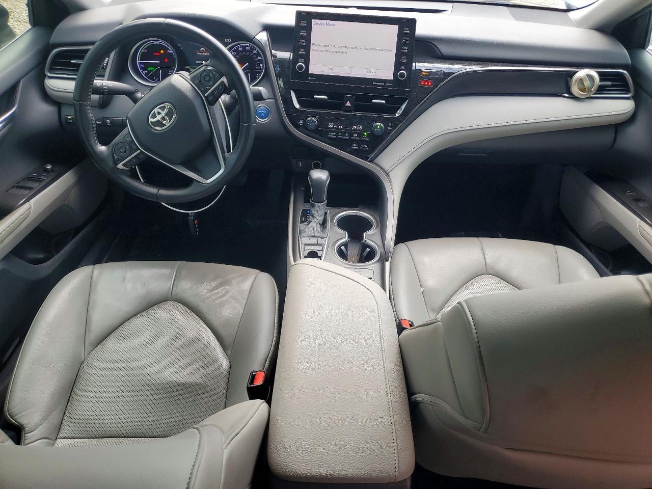2022 TOYOTA CAMRY XLE photo 22