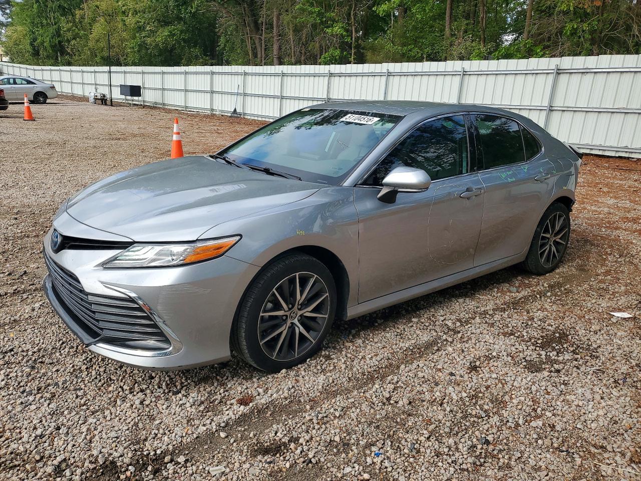 2022 TOYOTA CAMRY