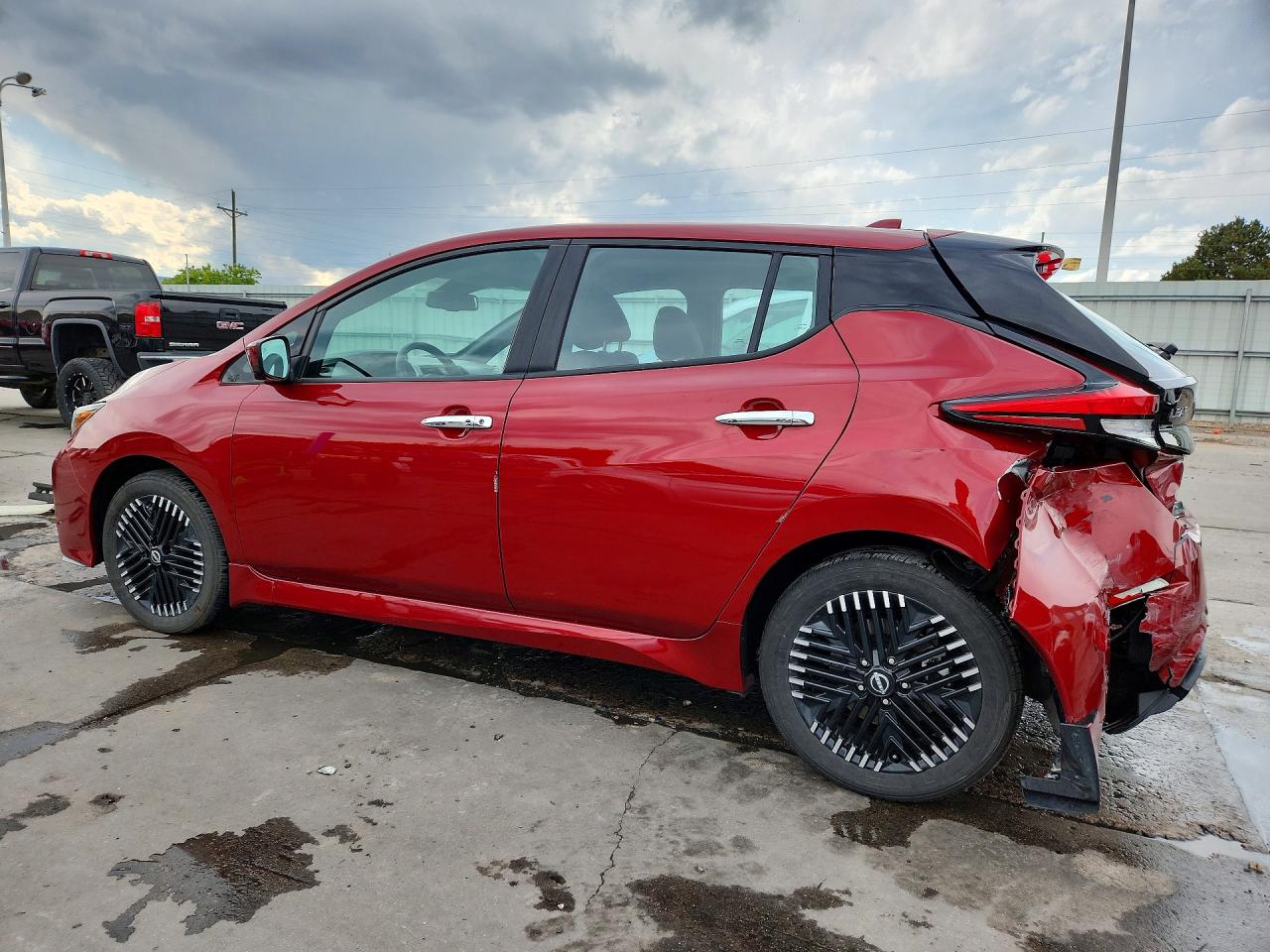 2025 NISSAN LEAF SV PLUS photo 4