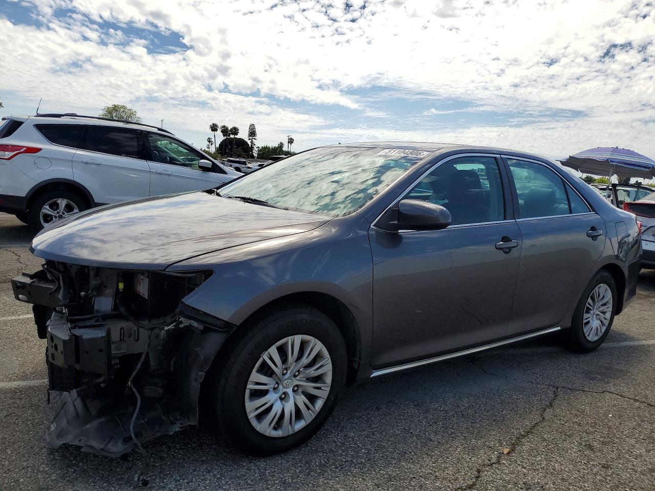 2014 TOYOTA CAMRY