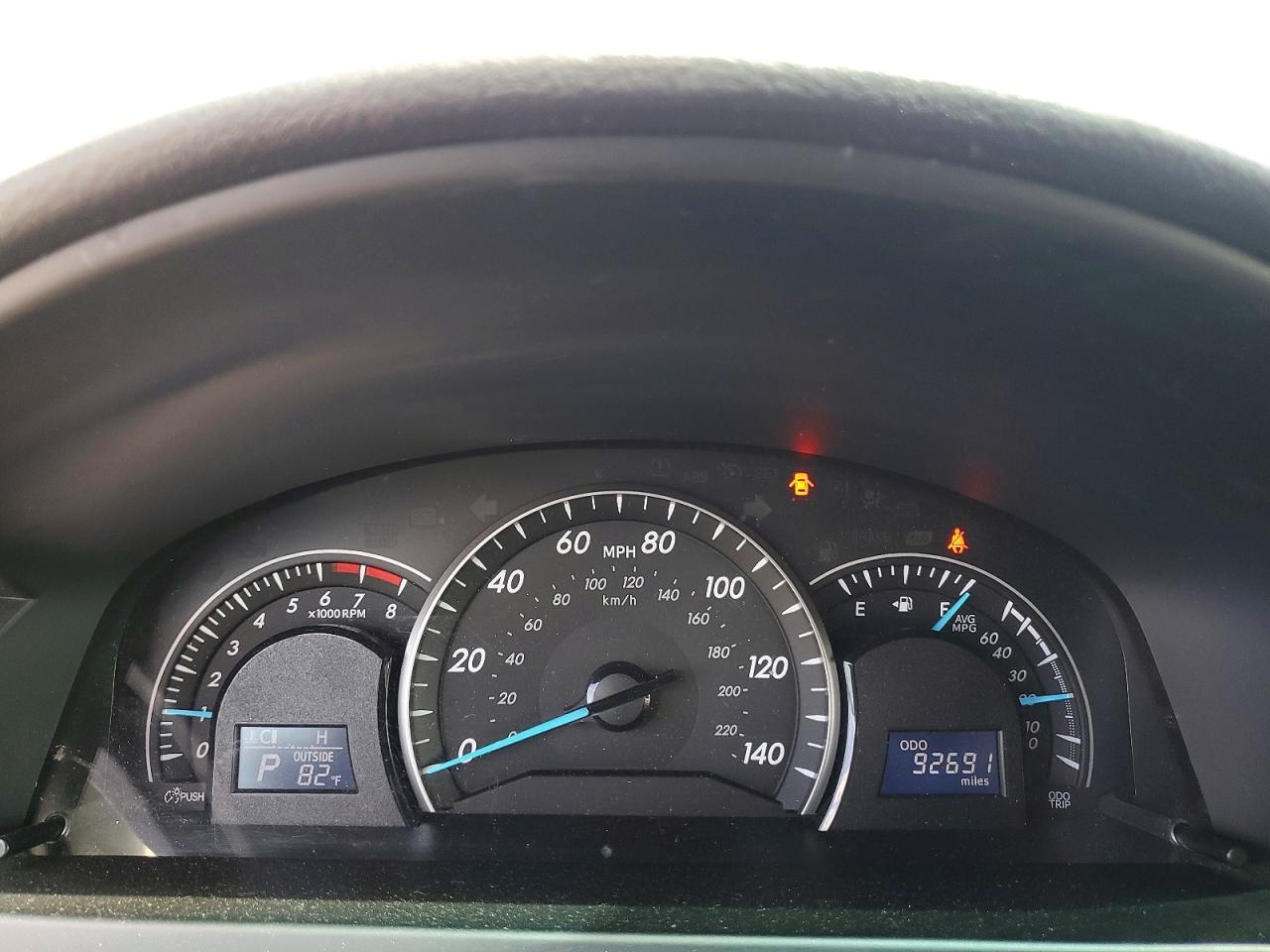 2014 TOYOTA CAMRY LE photo 17