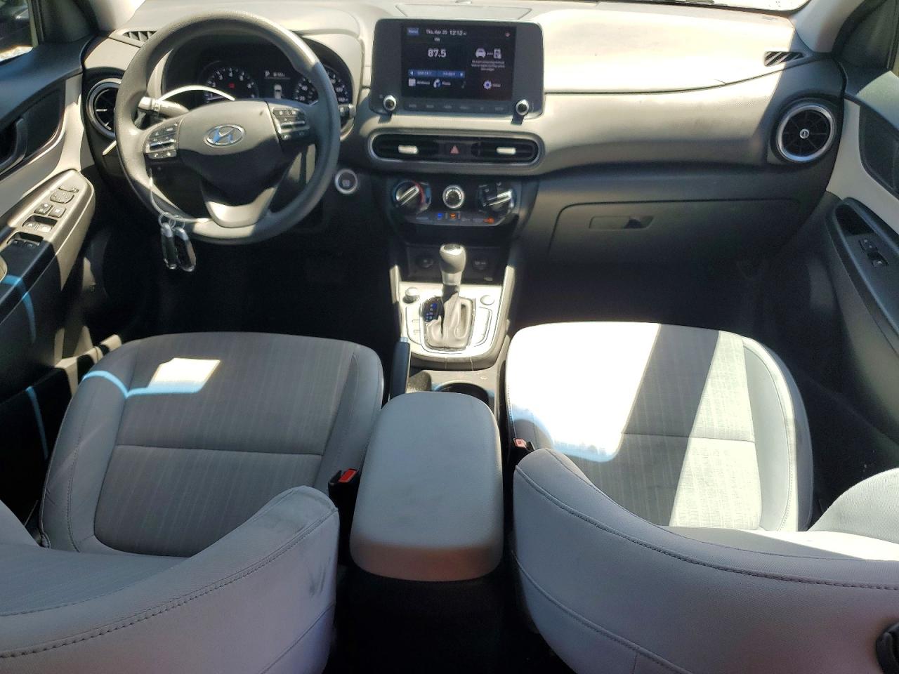 2022 HYUNDAI KONA SEL photo 22