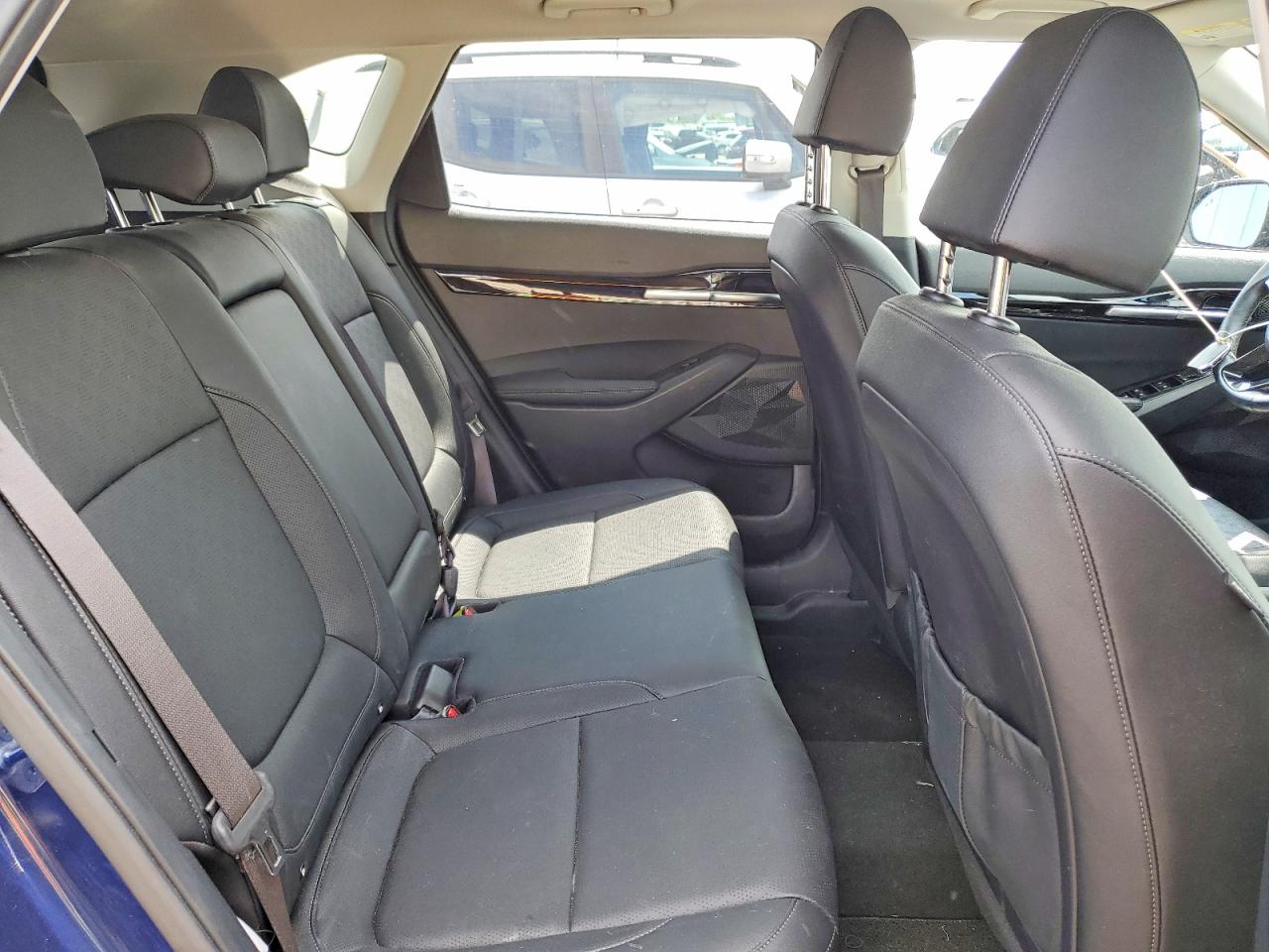 2023 KIA SELTOS EX photo 21