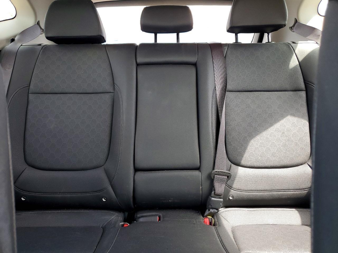 2023 KIA SELTOS EX photo 19