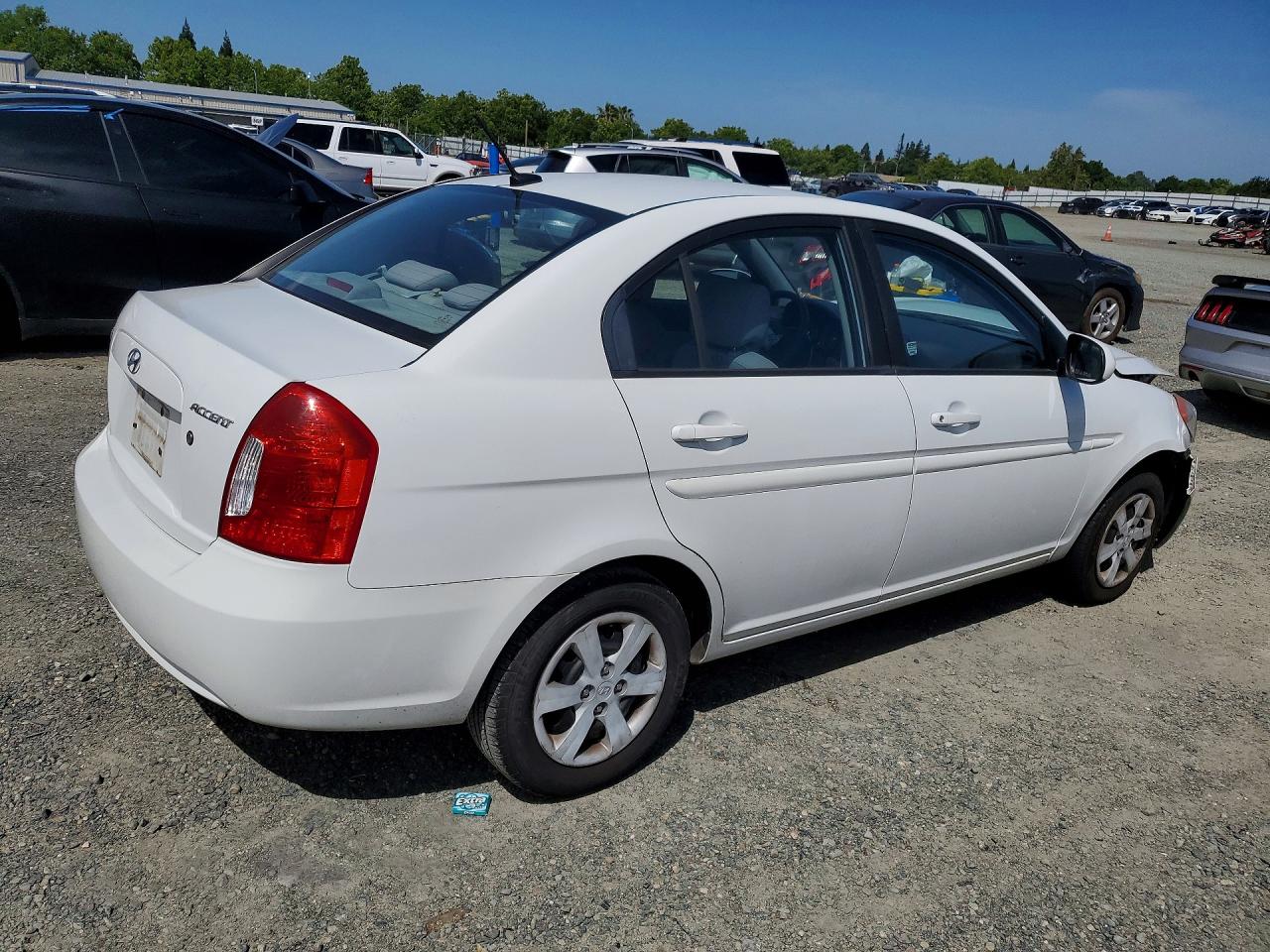 2011 HYUNDAI ACCENT GLS photo 3
