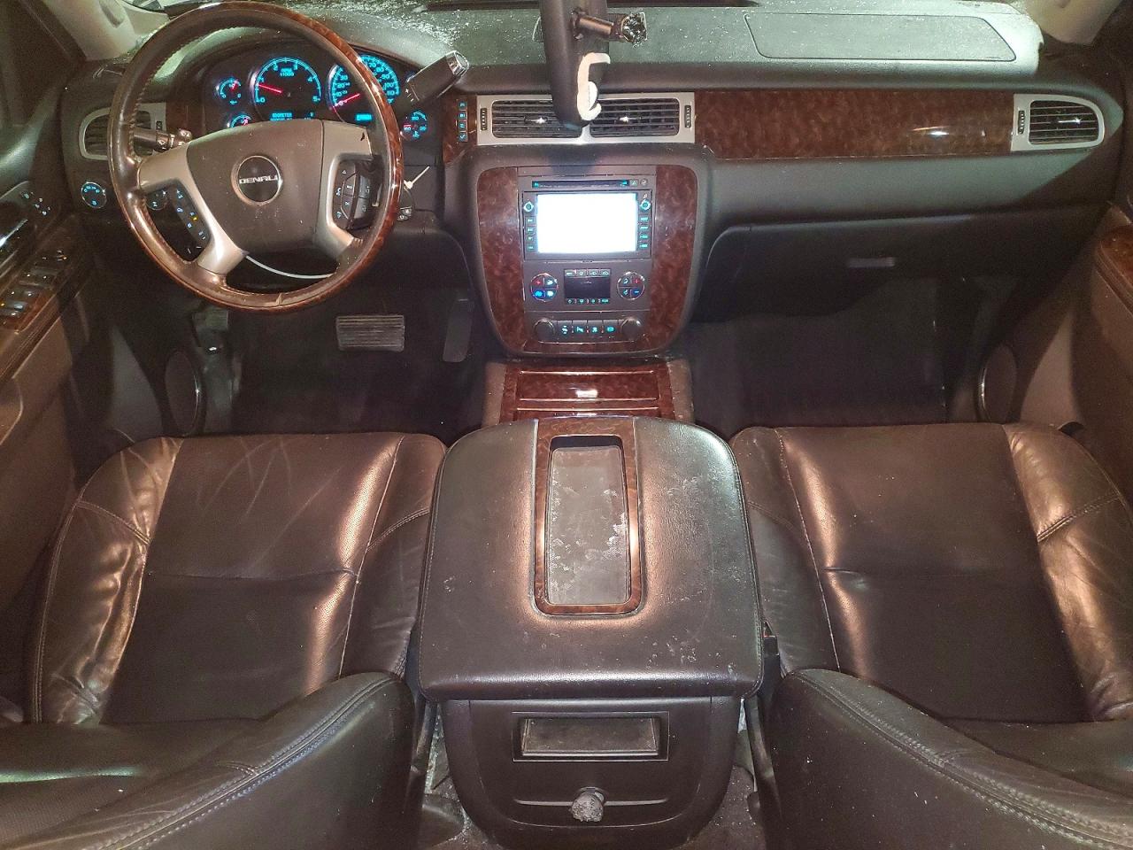 2011 GMC SIERRA K2500 DENALI photo 15