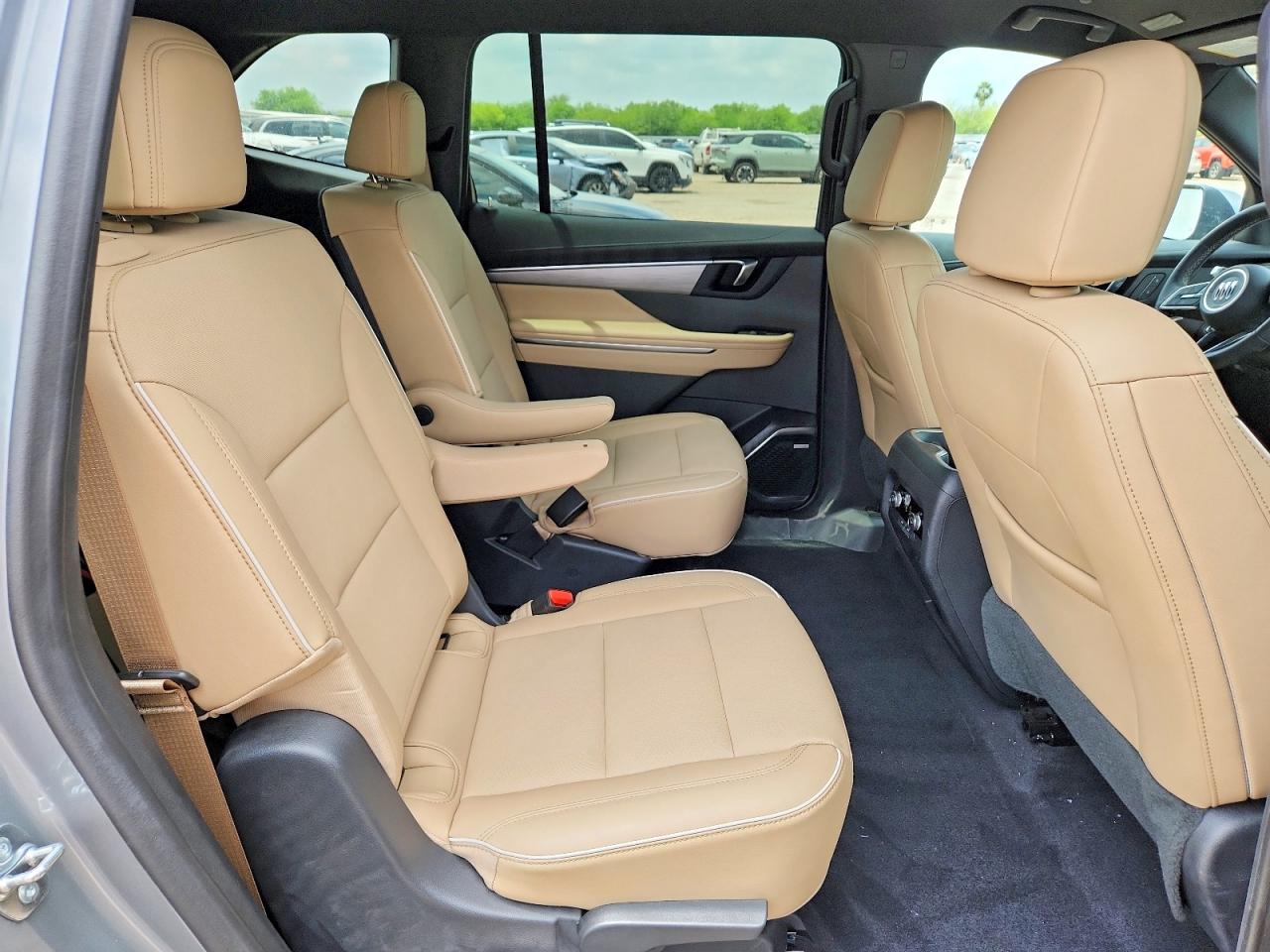2025 BUICK ENCLAVE PREFERRED photo 31