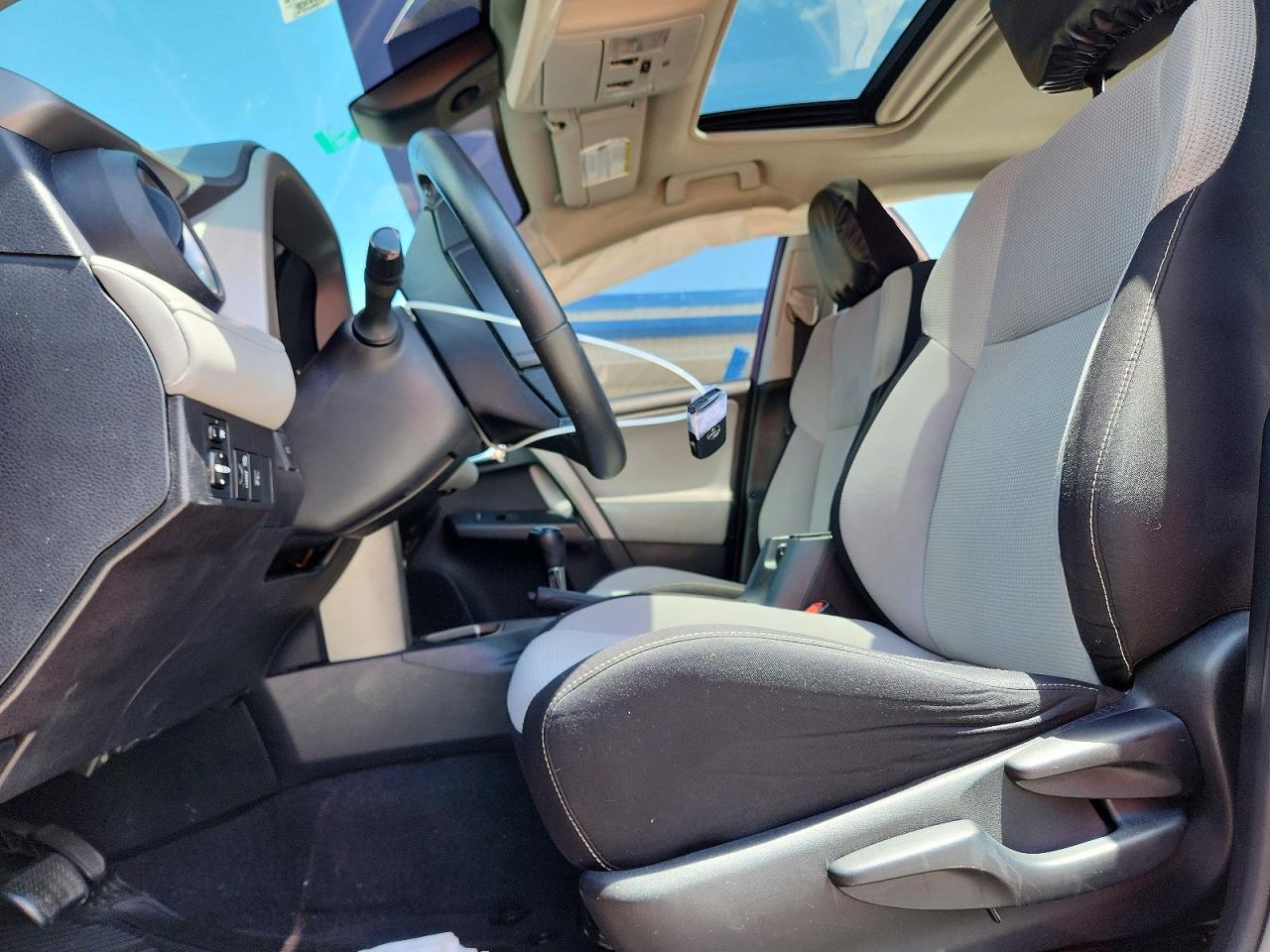 2018 TOYOTA RAV4 XLE photo 13