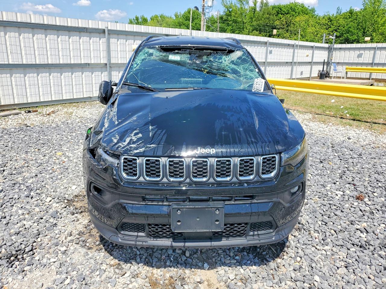 2025 JEEP COMPASS LATITUDE photo 9