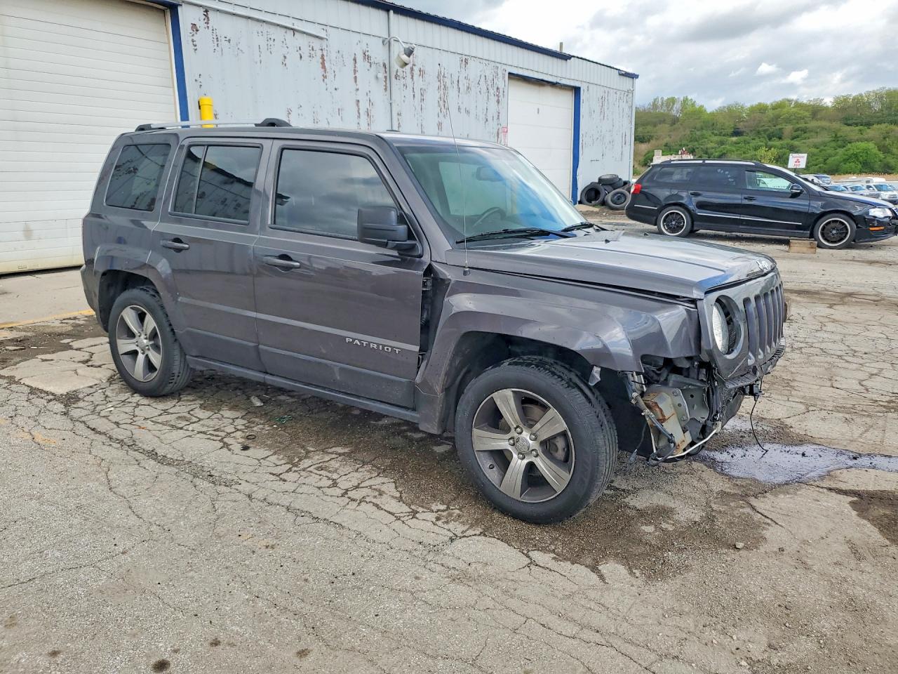 2017 JEEP PATRIOT LATITUDE photo 4