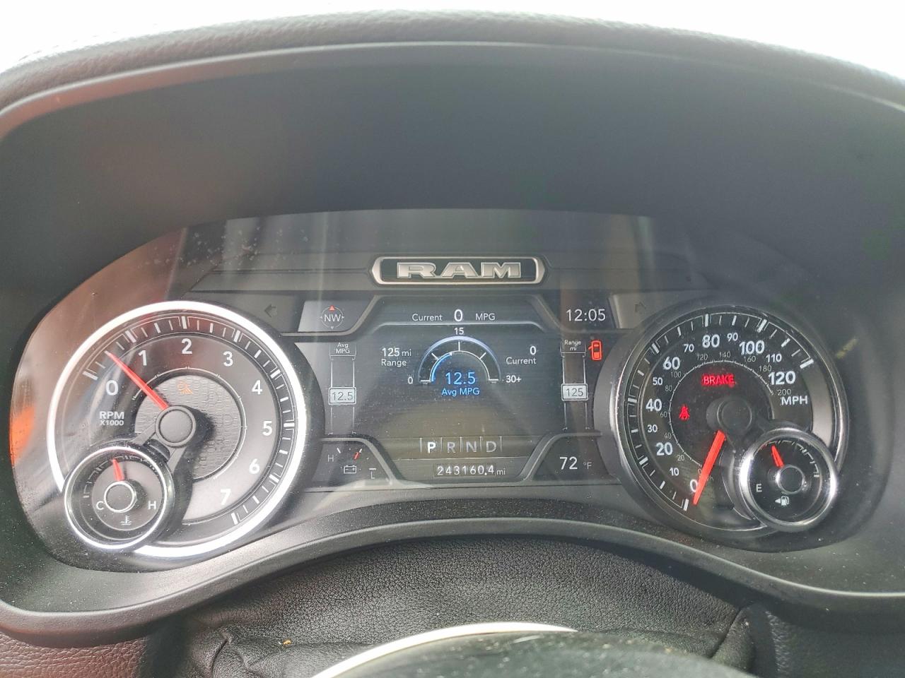 2019 RAM 1500 LARAMIE photo 25