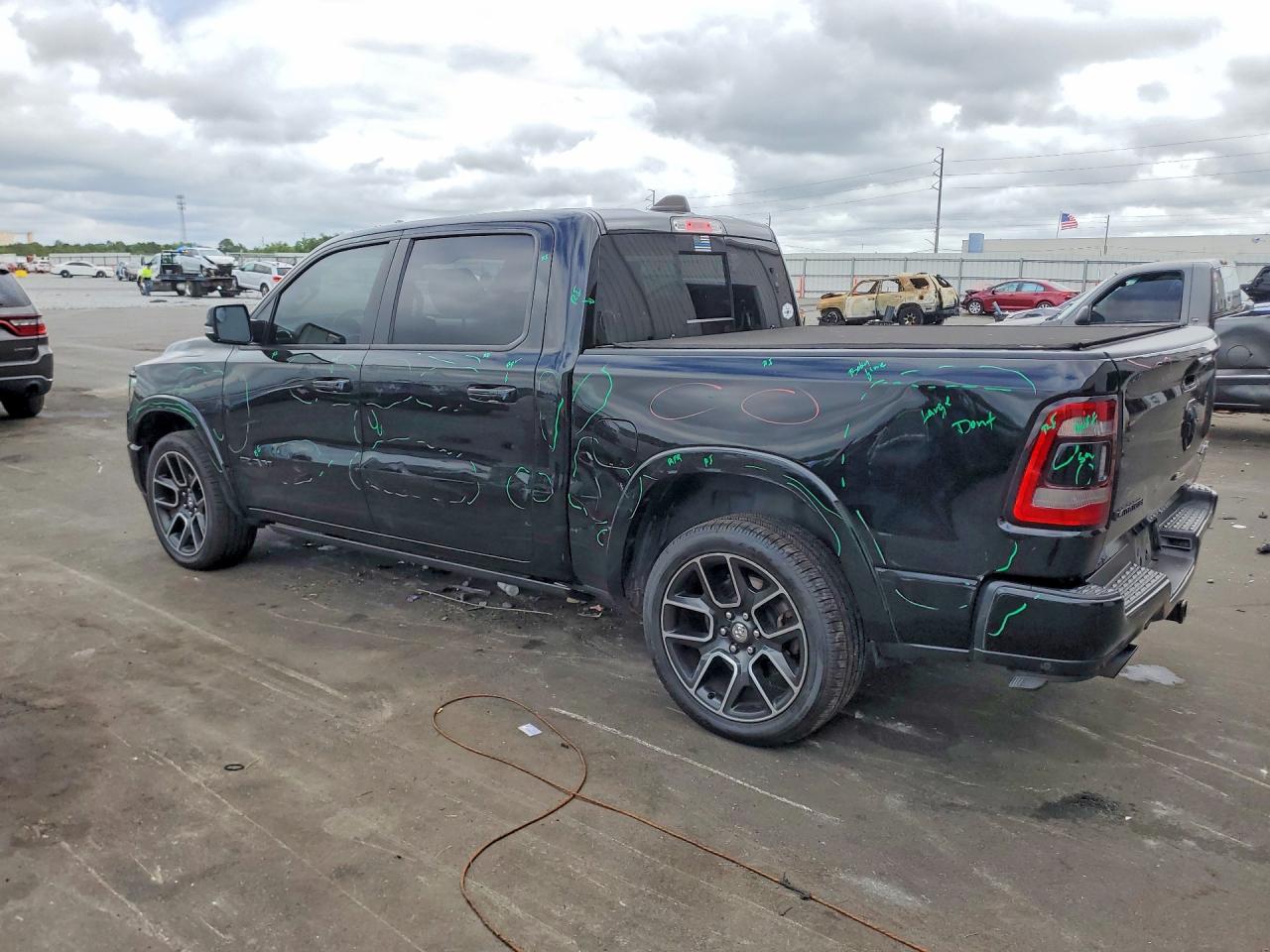 2019 RAM 1500 LARAMIE photo 4