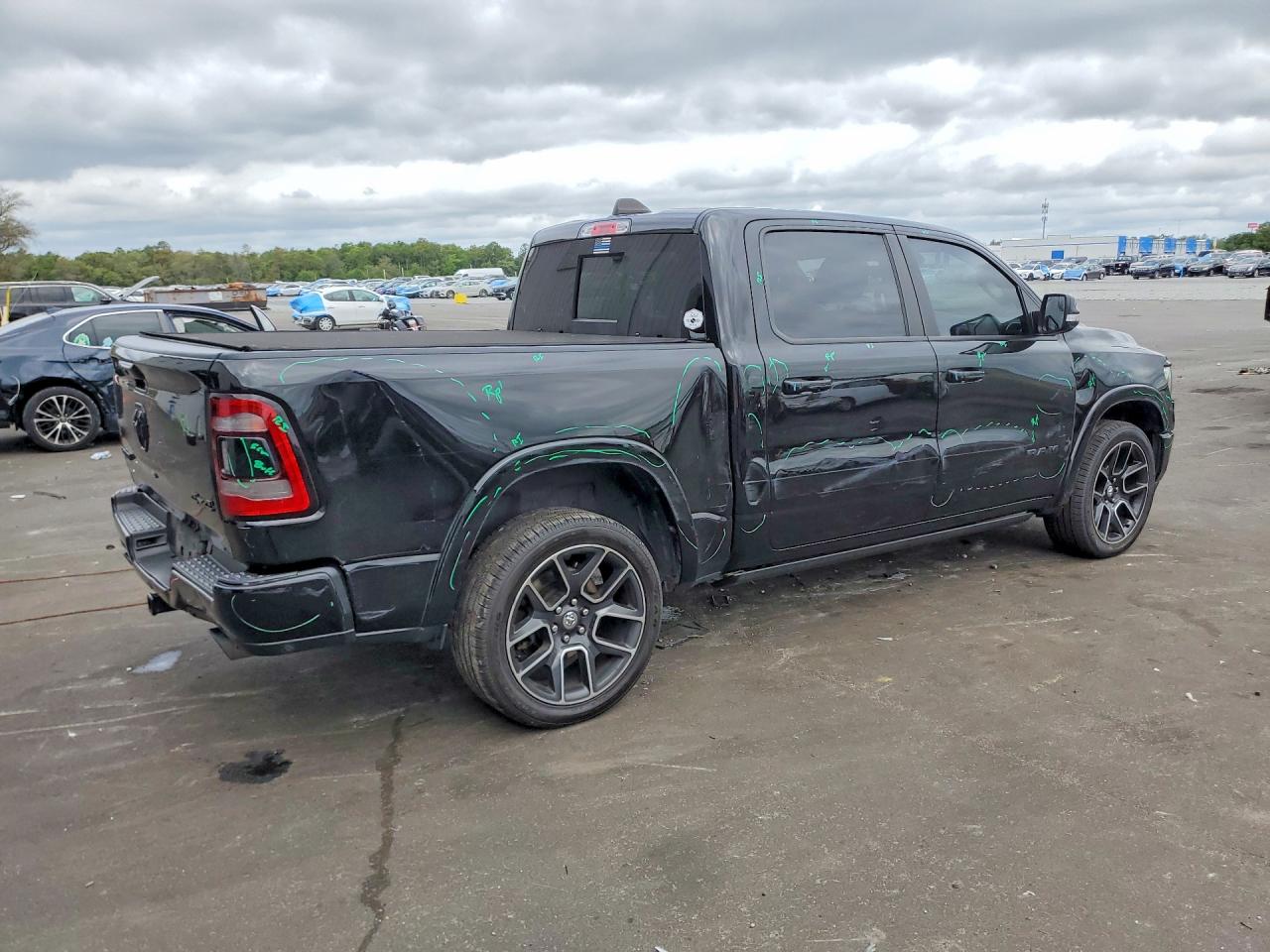 2019 RAM 1500 LARAMIE photo 7
