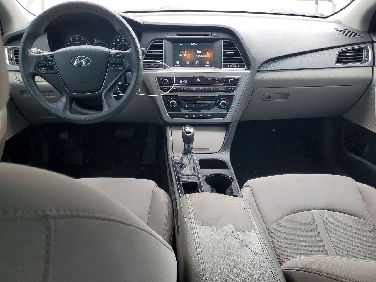 2016 HYUNDAI SONATA SE photo 8