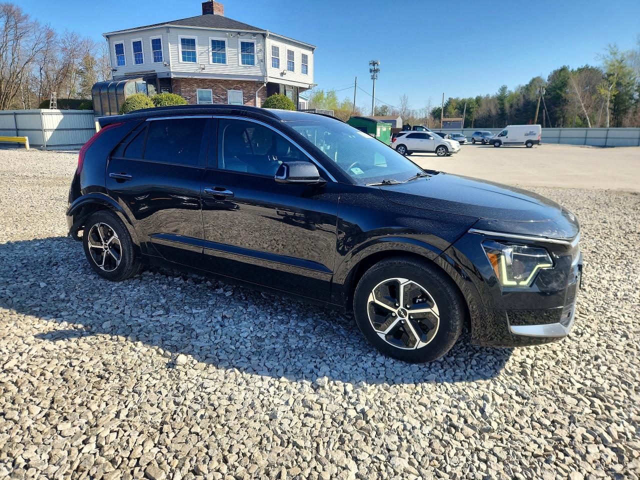 2023 KIA NIRO SX photo 10