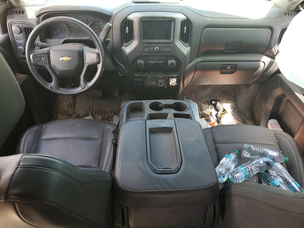 2024 CHEVROLET SILVERADO K2500 HEAVY DUTY photo 8