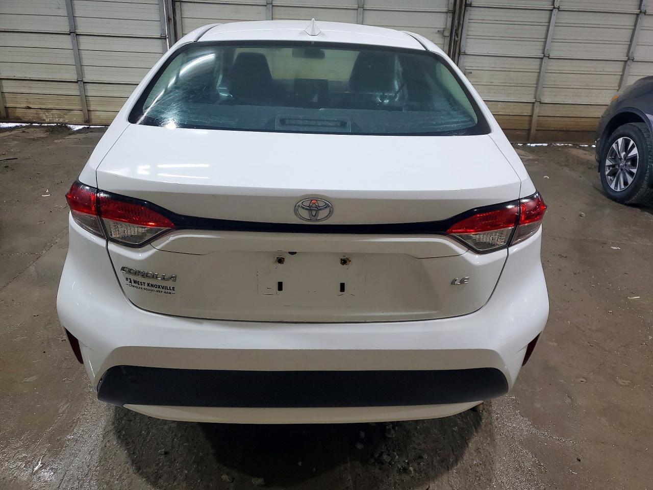 2021 TOYOTA COROLLA LE photo 13