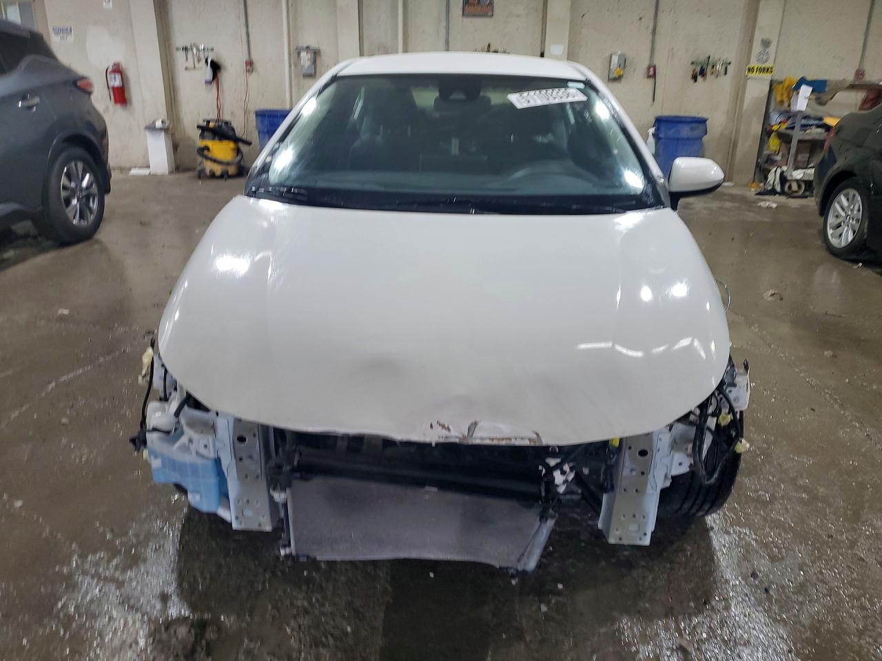2021 TOYOTA COROLLA LE photo 10