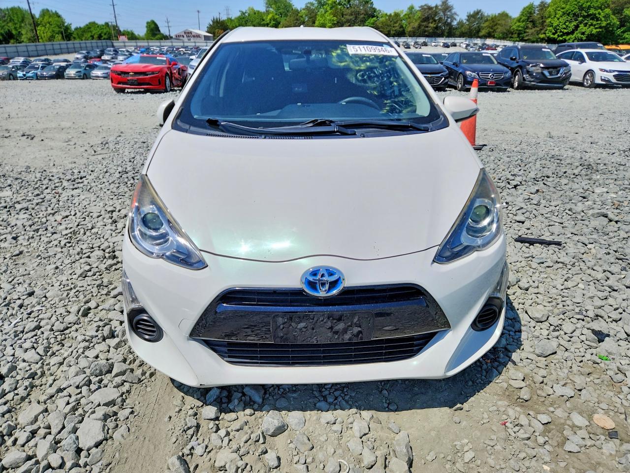 2015 TOYOTA PRIUS C TWO photo 5