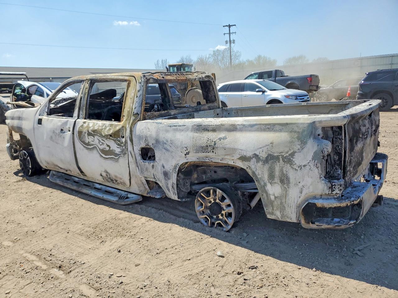 2024 CHEVROLET SILVERADO K2500 HEAVY DUTY LT photo 2
