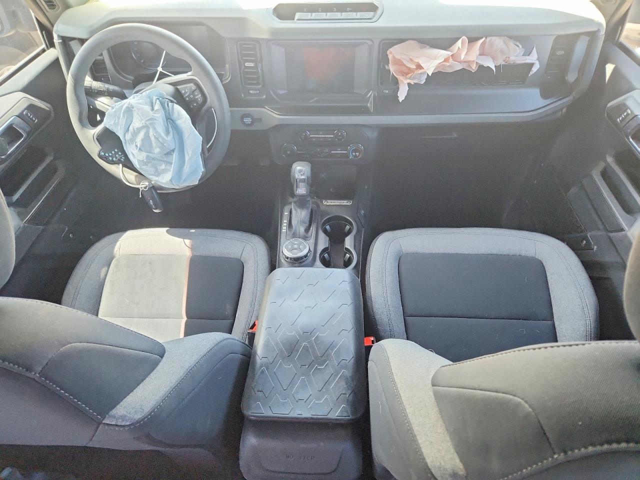 2022 FORD BRONCO BASE photo 22