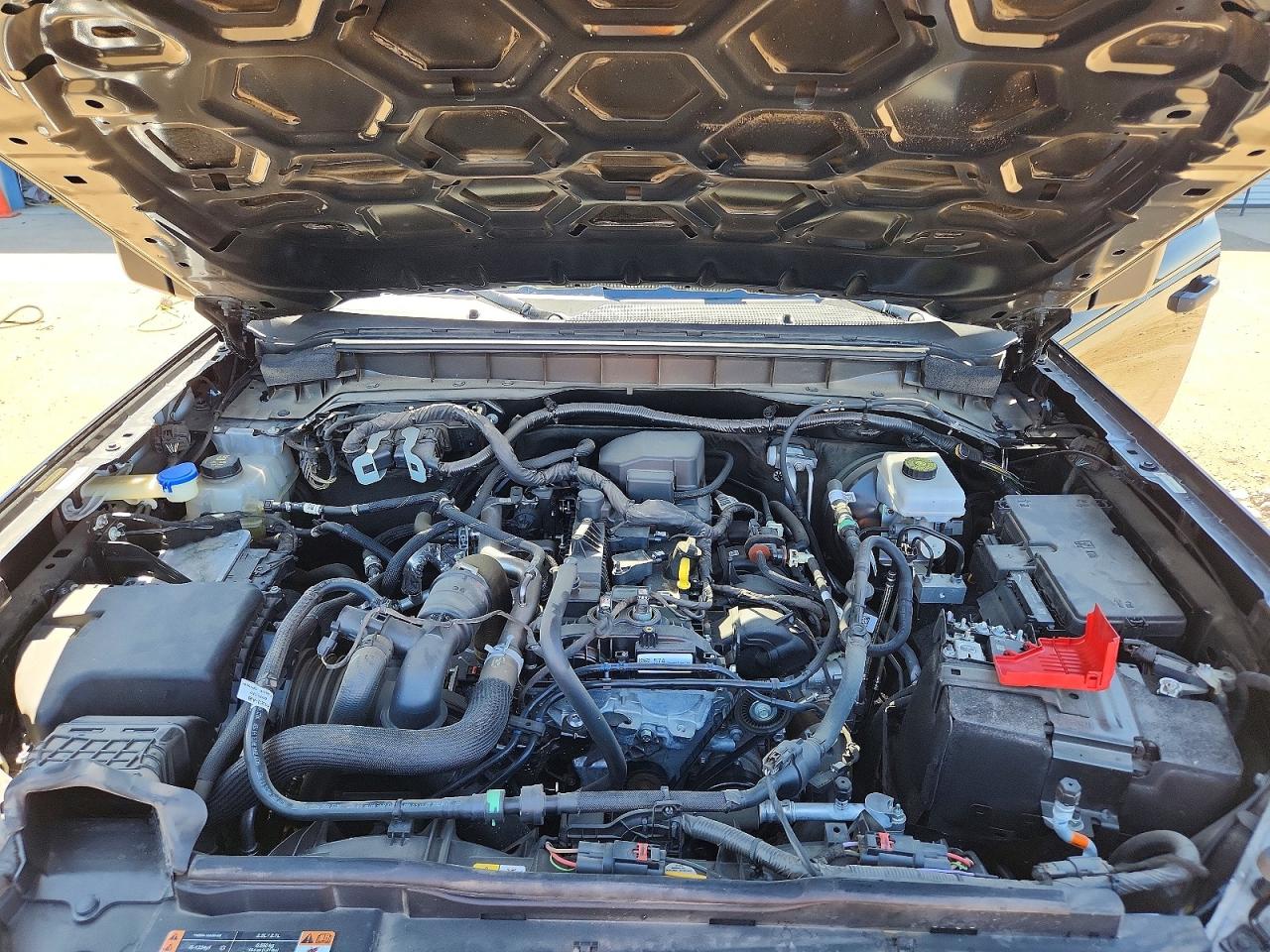 2022 FORD BRONCO BASE photo 34