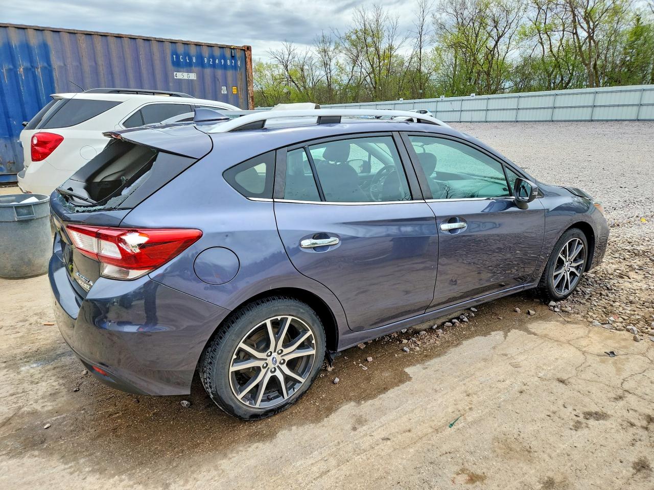 2017 SUBARU IMPREZA LIMITED photo 3