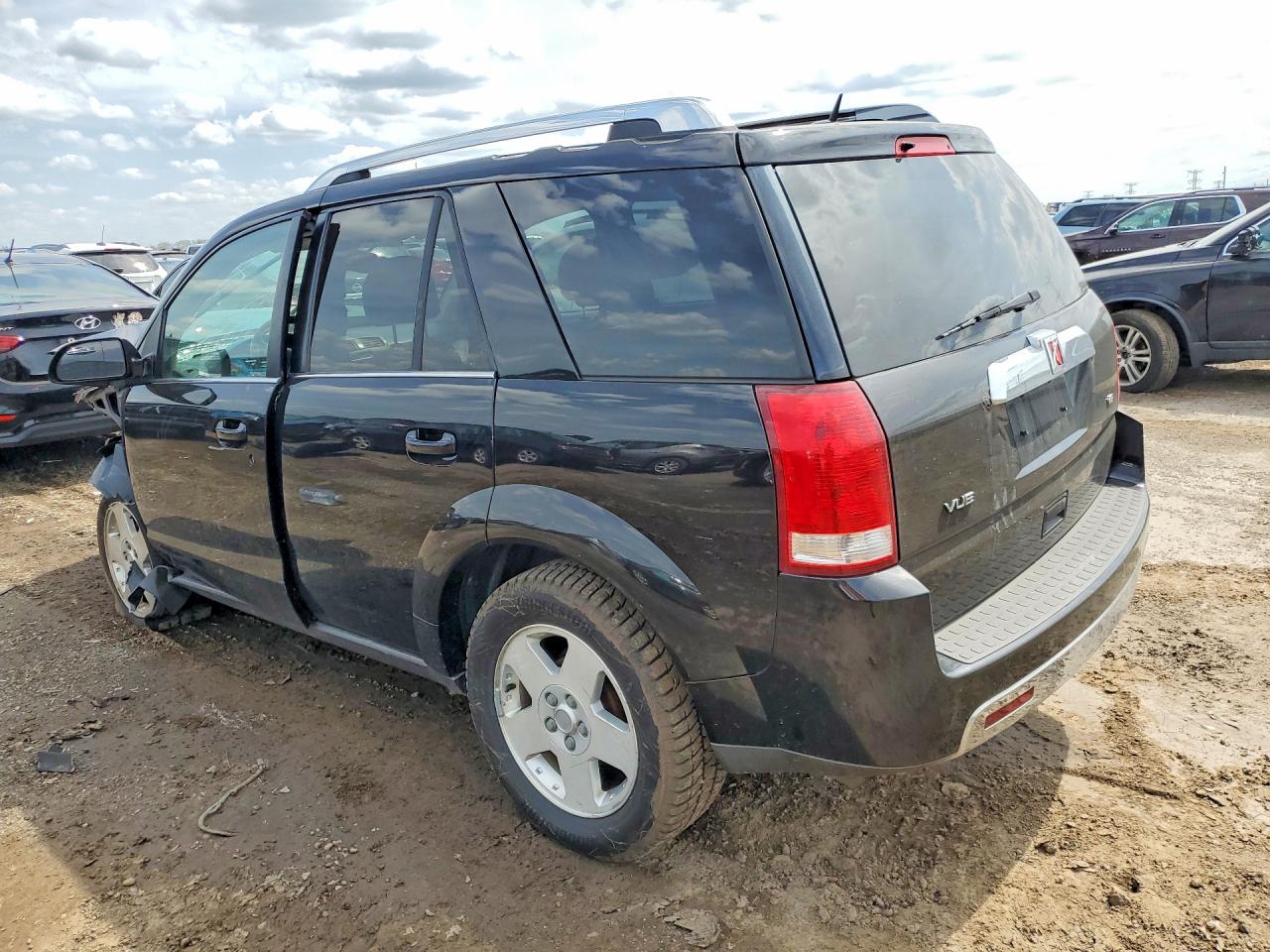 2007 SATURN VUE photo 2