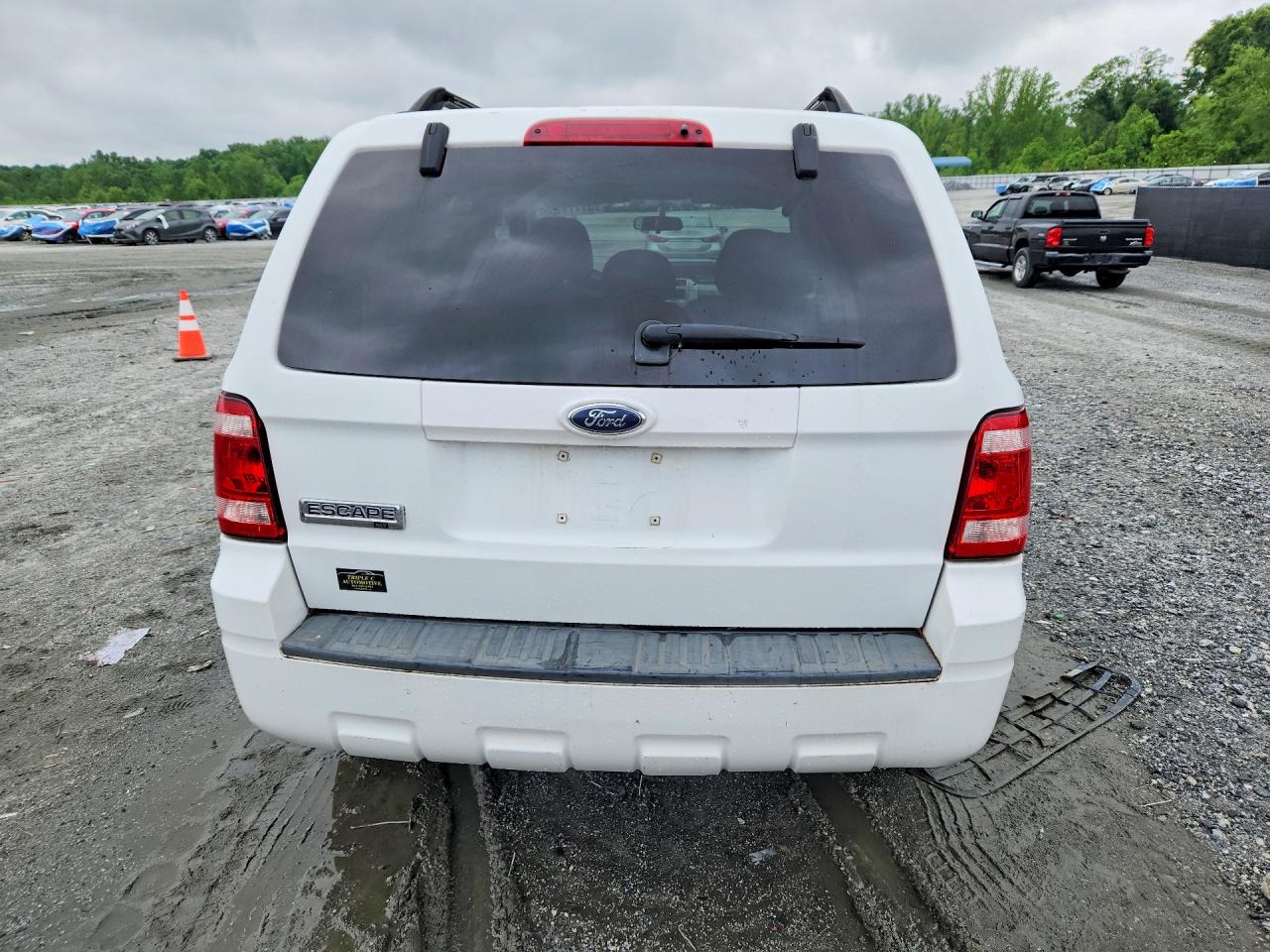 2008 FORD ESCAPE XLT photo 6