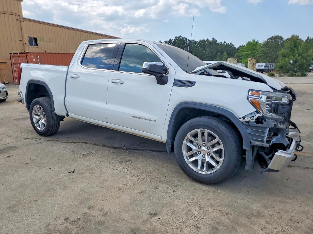2022 GMC SIERRA LIMITED K1500 SLE photo 4