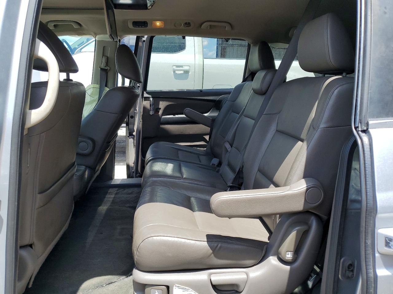 2016 HONDA ODYSSEY EXL photo 11