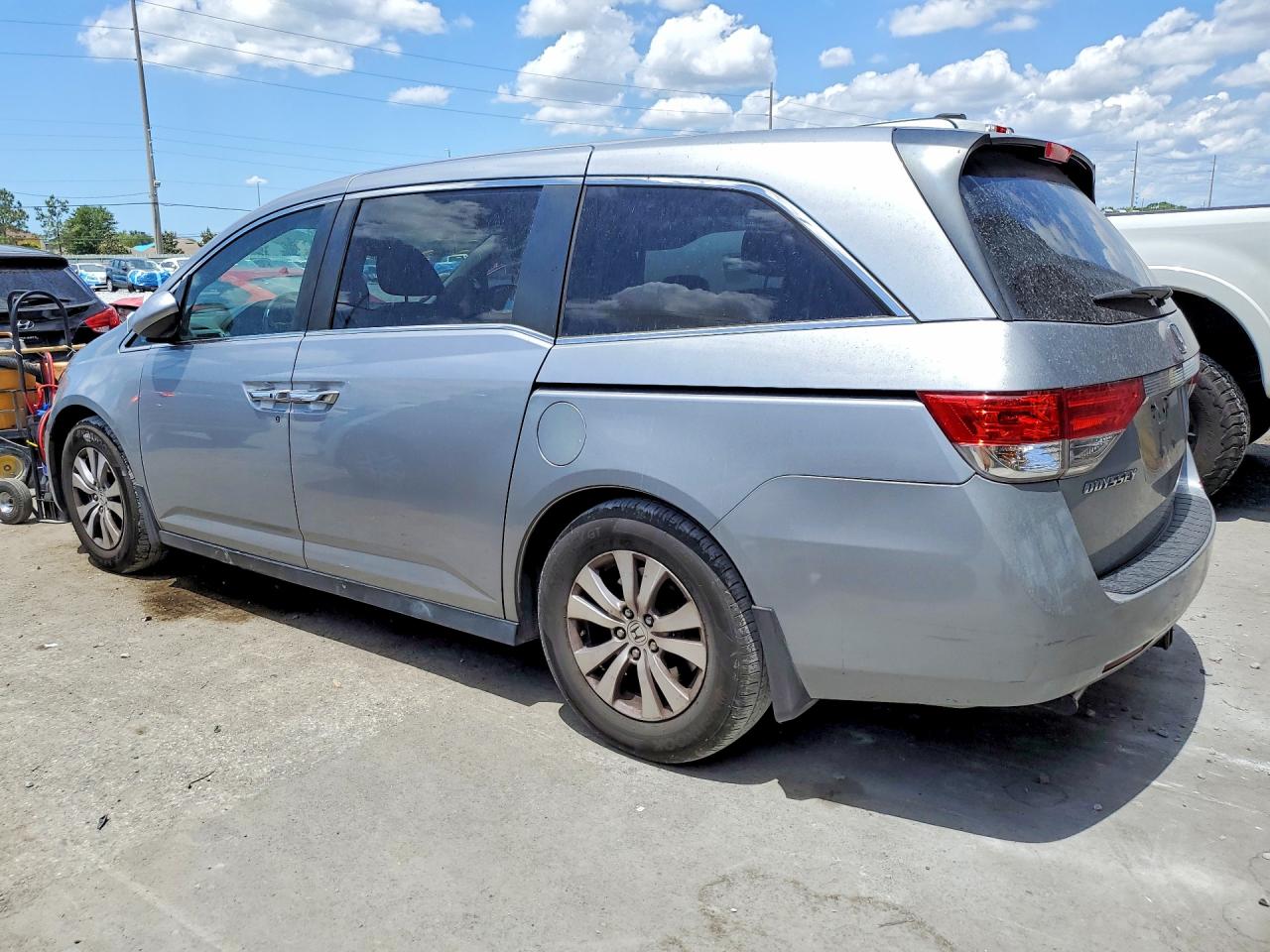 2016 HONDA ODYSSEY EXL photo 2