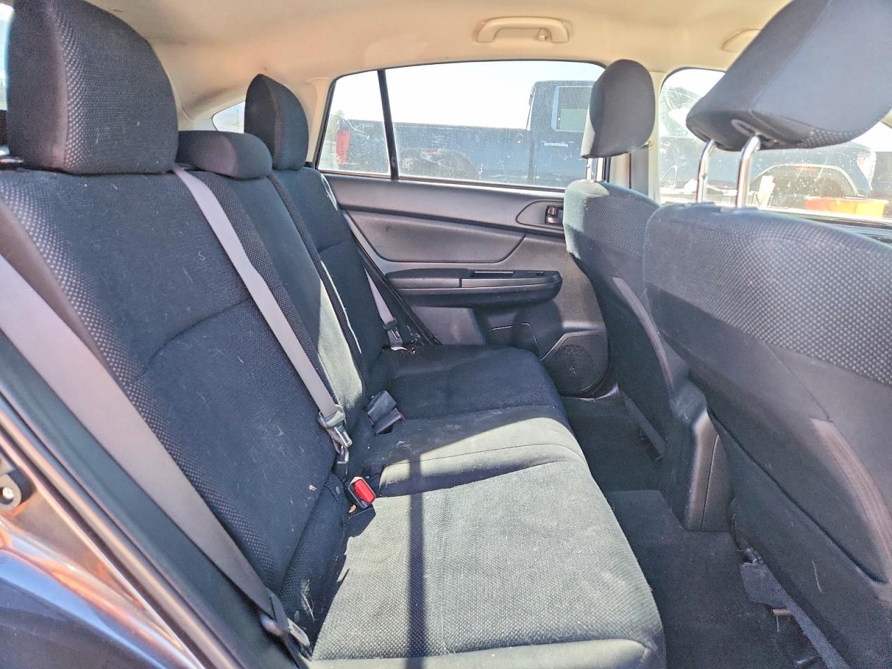 2014 SUBARU IMPREZA photo 19